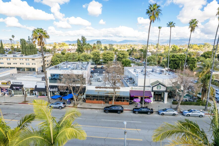 More Photos Of 13539 Ventura Blvd, Sherman Oaks Freestanding For Lease