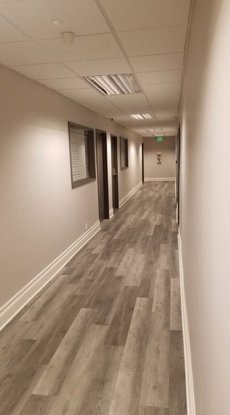 More Photos Of 15130-15132 Ventura Blvd, Sherman Oaks Office For Lease