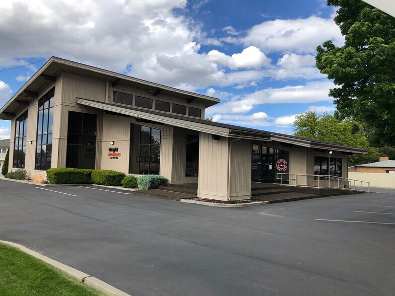 Primary Photo Of 1440 Blue Lakes Blvd N, Twin Falls Storefront Retail Office For Lease