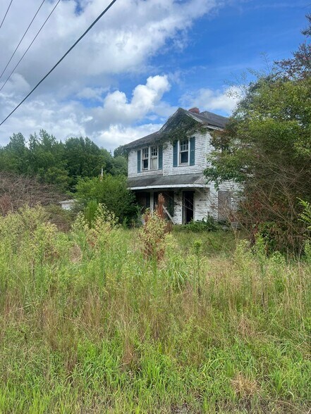 More Photos Of 16911 Boydton Plank Rd, Dewitt General Retail For Sale