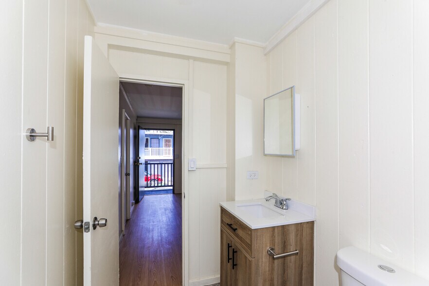 More Photos Of 94-246 Aniani Pl, Waipahu Apartments For Sale