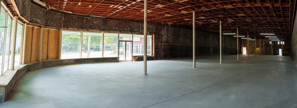 More Photos Of 124 W Main St, Aberdeen Storefront Retail Residential For Sale