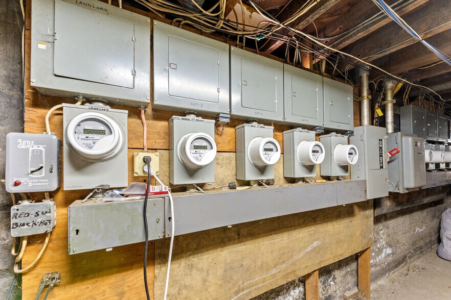 More Photos Of 175 Chapin St, Binghamton Apartments For Sale