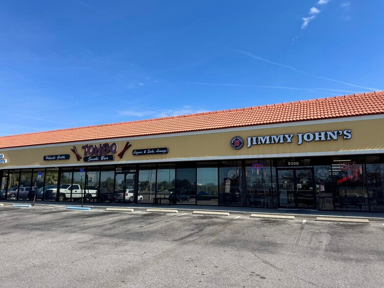 More Photos Of 9304-9324 US Hwy 19 N, Port Richey Unknown For Lease