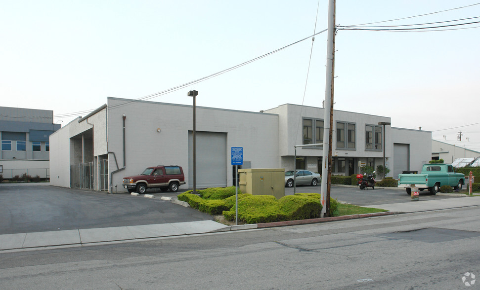 Primary Photo Of 800 Mathew St, Santa Clara Warehouse For Lease