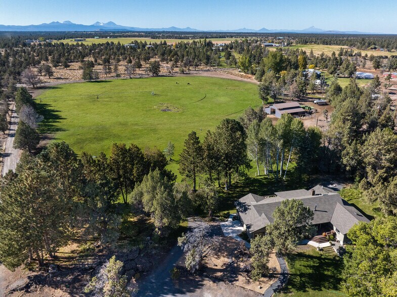 More Photos Of 61212 Obernolte Rd, Bend Specialty For Sale