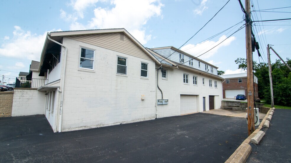 More Photos Of 3407 Lancaster Pike, Wilmington Office For Sale