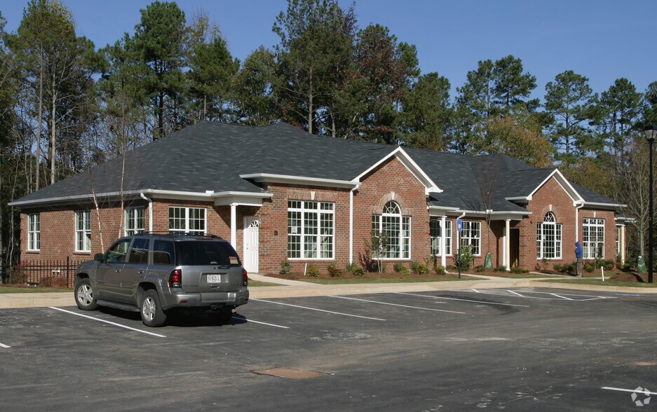 More Photos Of 11539 Park Woods Cir, Alpharetta Office For Lease