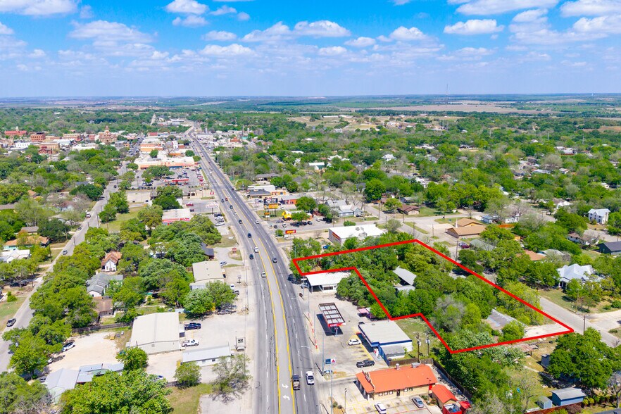 More Photos Of 725 S Brazos St, Lockhart Land For Sale