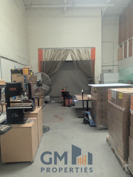 More Photos Of 1450-1464 E 29th St, Signal Hill Research And Development For Sale