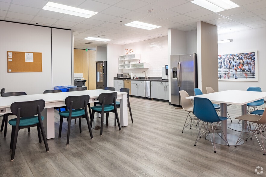 More Photos Of 950 W Bannock St, Boise Coworking Space