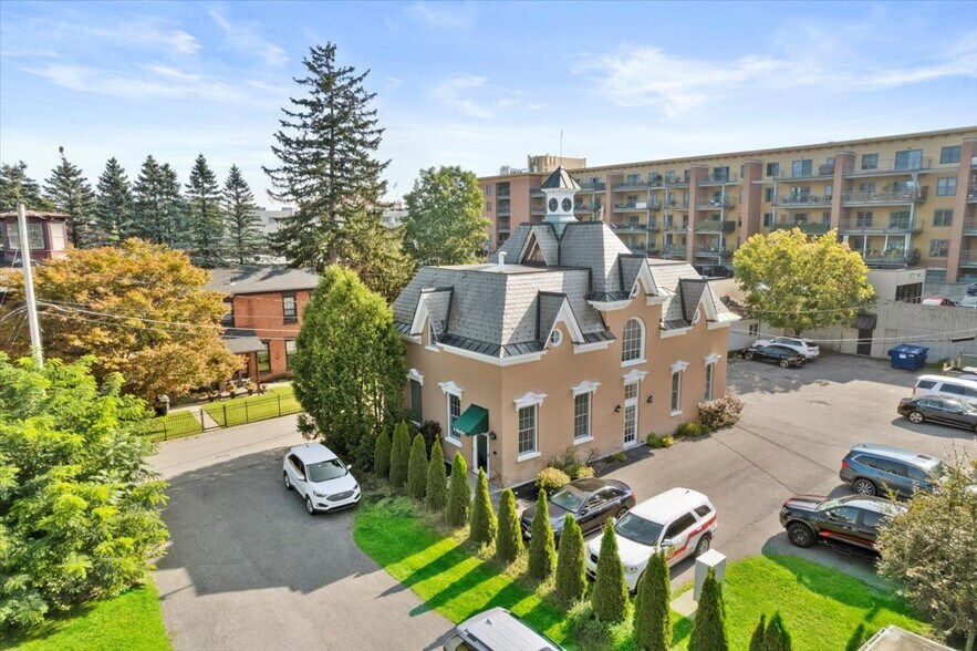 More Photos Of 6 Butler Pl, Saratoga Springs Office For Lease