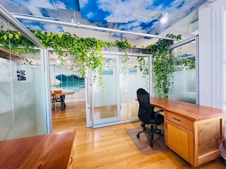 More Photos Of 433 Central Ave, Saint Petersburg Coworking Space