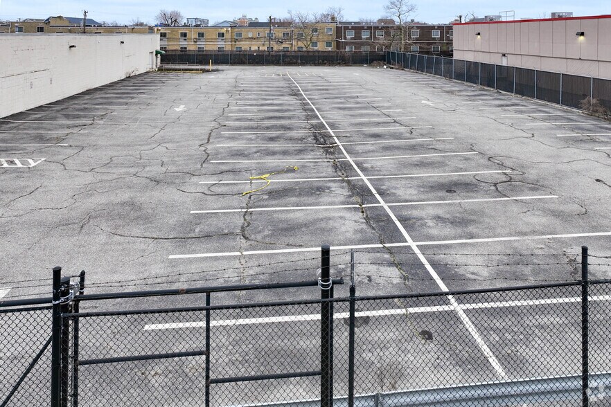 More Photos Of 750 Park Pl, Long Beach Manufacturing For Lease