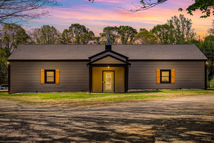 More Photos Of 2554 Sandy Level Rd, Goodview Lodge Meeting Hall For Sale