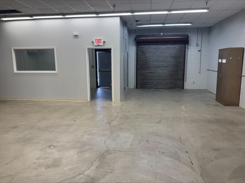 More Photos Of 4805-4825 Salem Ave, Dayton Unknown For Lease