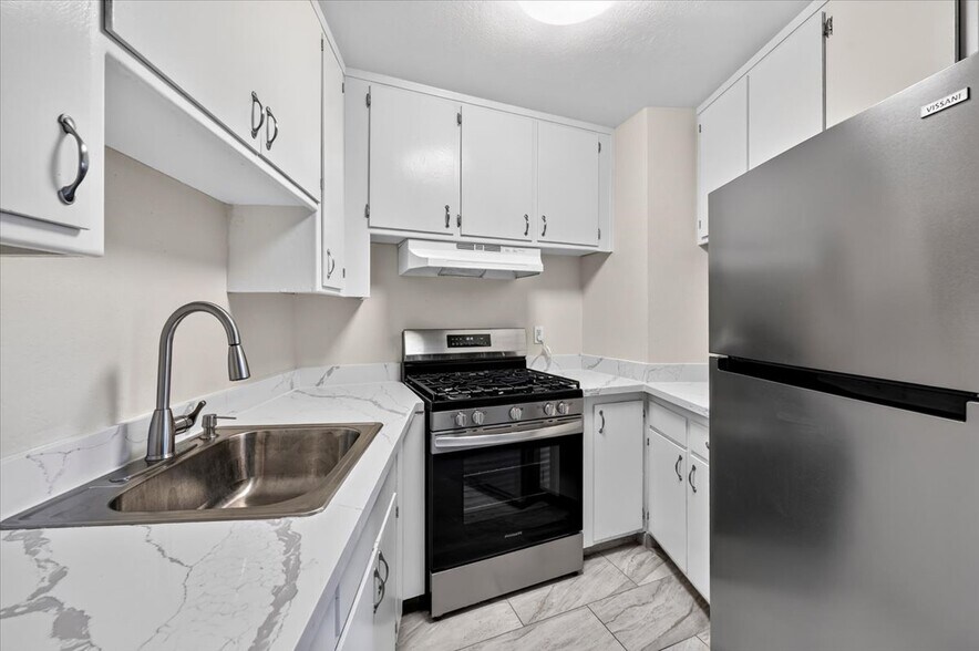 More Photos Of 2643 Furmint Way, Rancho Cordova Apartments For Sale