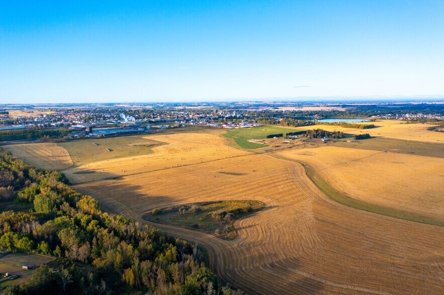 More Photos Of 6340 C & E Trl, Innisfail Land For Sale