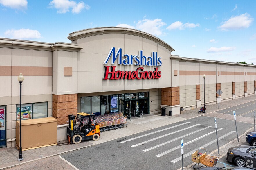 Primary Photo Of 400 Mill Creek Dr, Secaucus General Retail For Lease