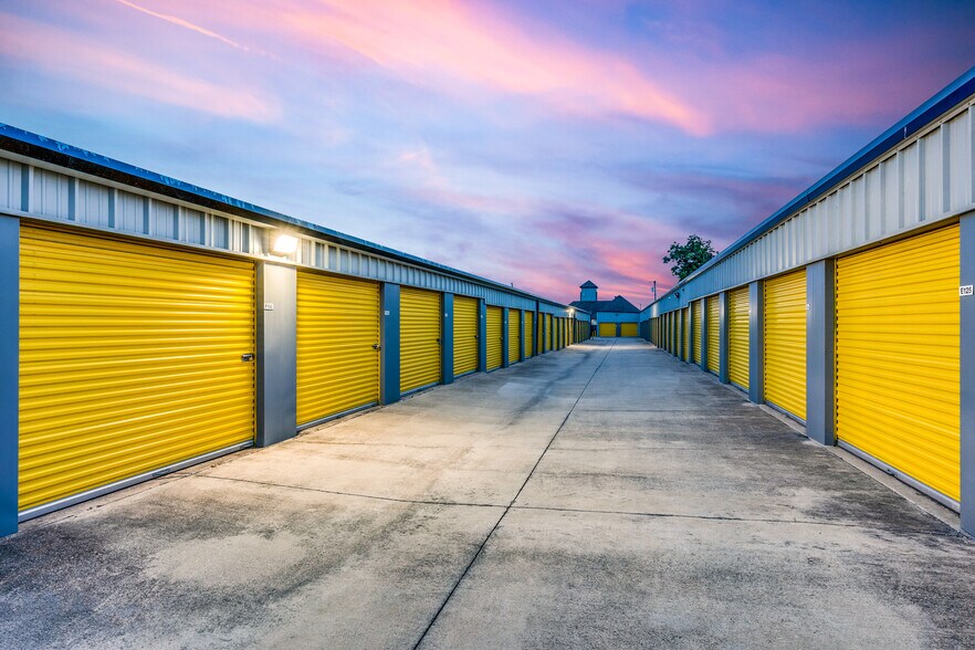 More Photos Of 1908 Farm to Market Rd, Crowley Self Storage For Lease