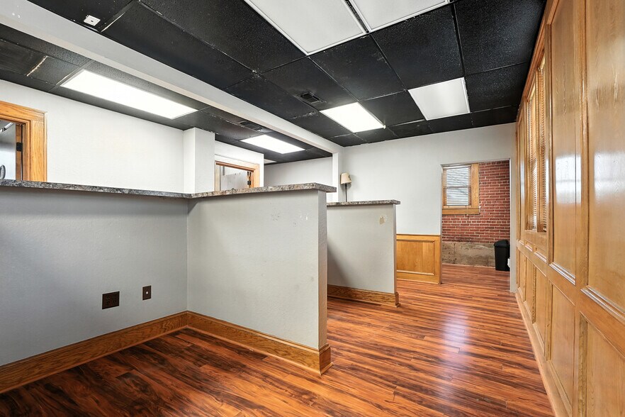 More Photos Of 441 Butternut St, Abilene Office For Sale