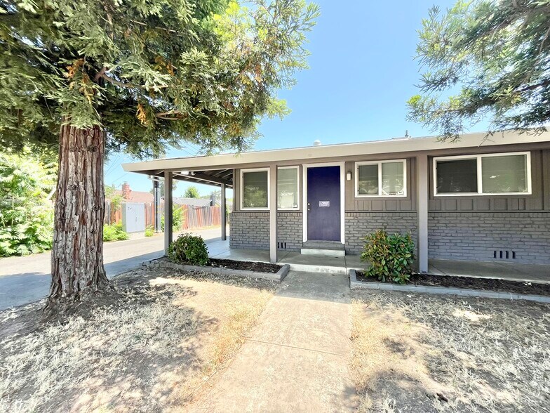 More Photos Of 4901 Marconi Ave, Carmichael Office For Sale