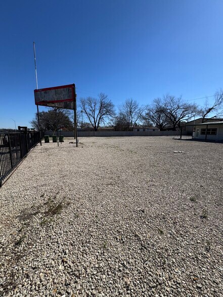 More Photos Of 1301 N Highway 175, Seagoville Warehouse For Sale