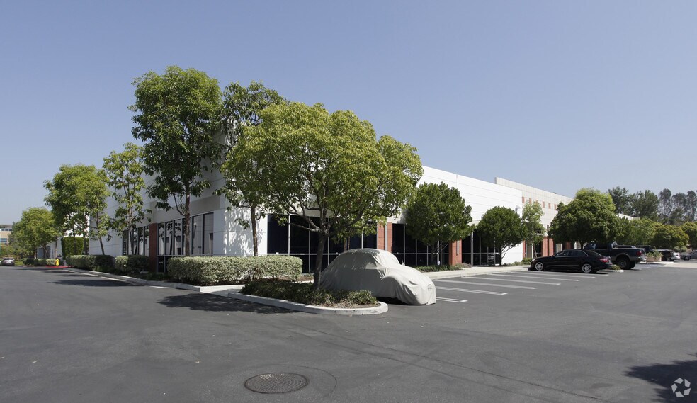 Primary Photo Of 20918 Bake Pky, Lake Forest Light Distribution For Sale