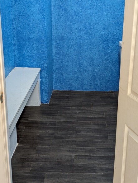 More Photos Of 124 W Boston St, Brookfield Bowling Alley For Sale