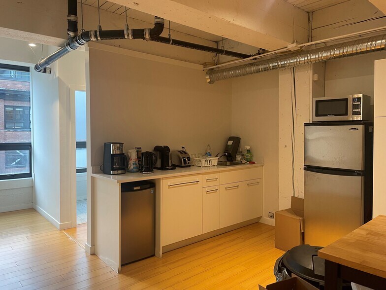 More Photos Of 1062 Homer St, Vancouver Office For Lease