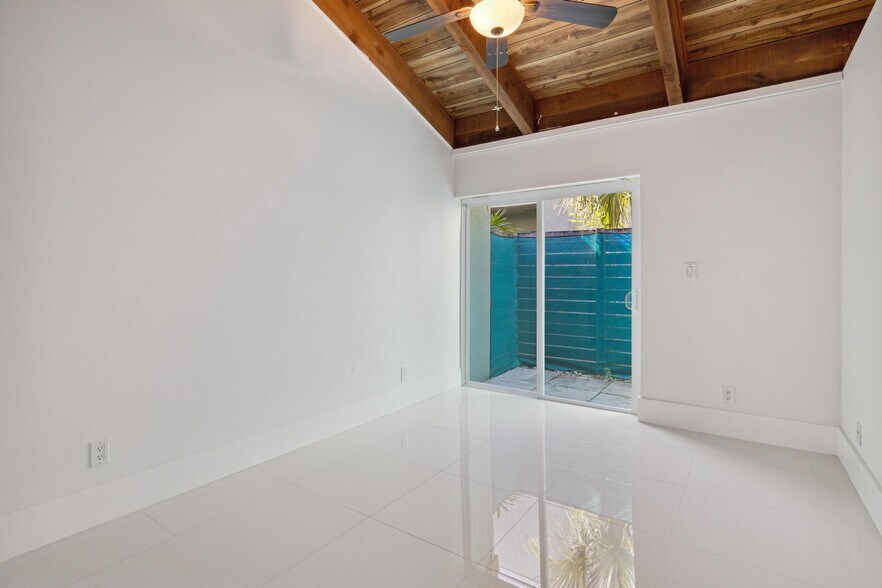 More Photos Of 410 SE 13th St, Fort Lauderdale Apartments For Sale