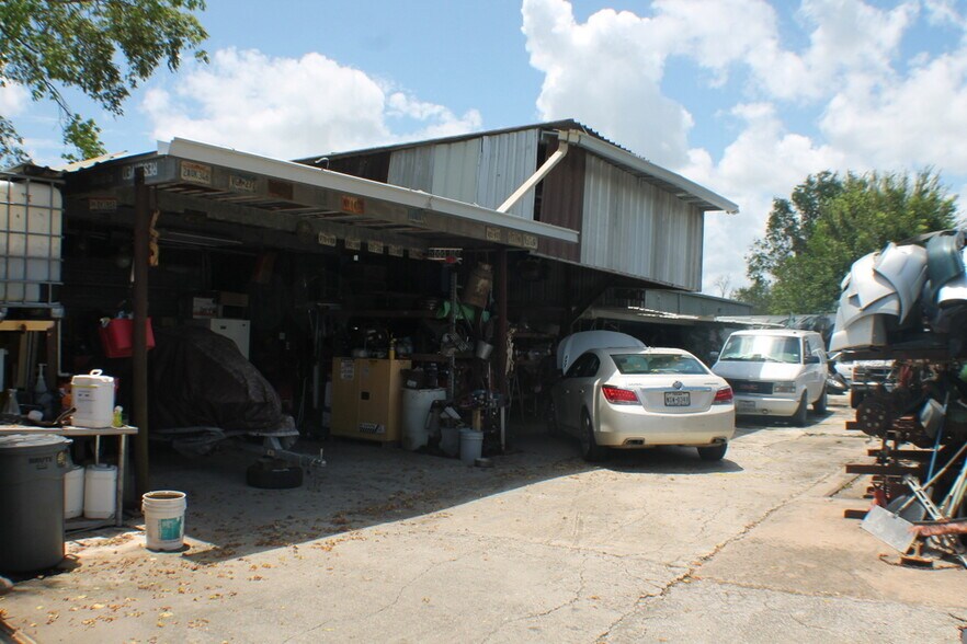 More Photos Of 13104 Cullen Blvd, Houston Land For Sale