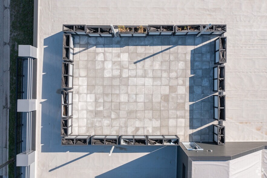 More Photos Of 125 E State St, Cherry Valley Restaurant For Lease