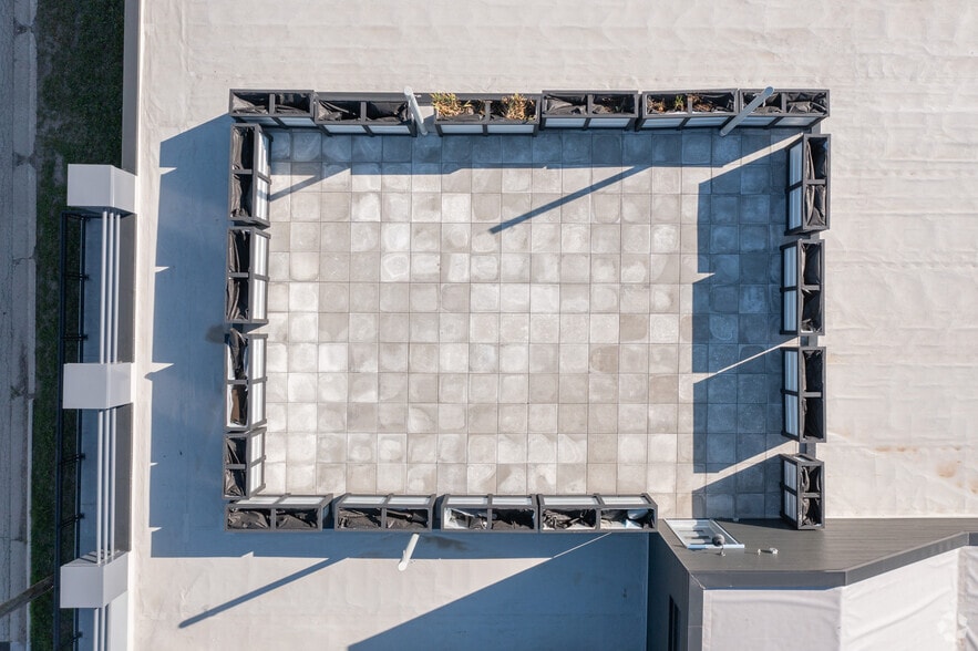 More Photos Of 125 E State St, Cherry Valley Restaurant For Lease