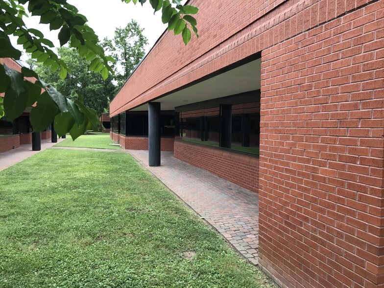 More Photos Of 348 Southport Cir, Virginia Beach Medical For Lease