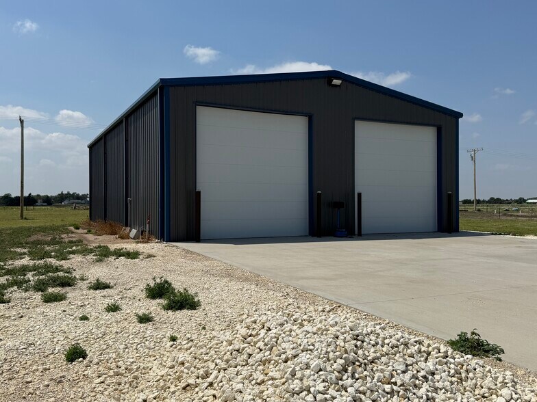 More Photos Of 143 Industrial Cir, Dighton Industrial For Sale