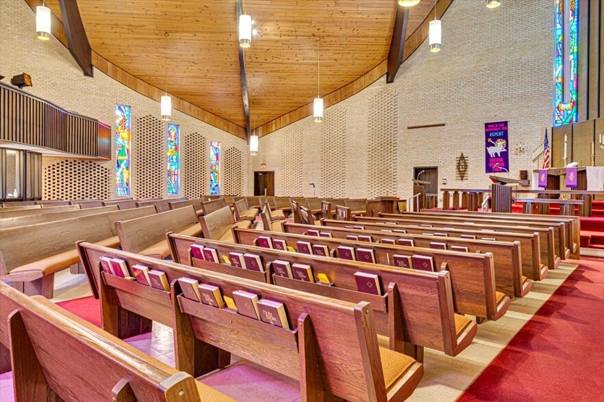 More Photos Of 17200 E 39th St S, Independence Religious Facility For Sale