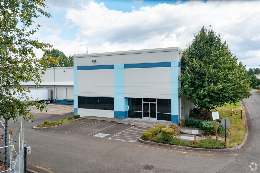 More Photos Of 919 N Levee Rd, Puyallup Warehouse For Lease