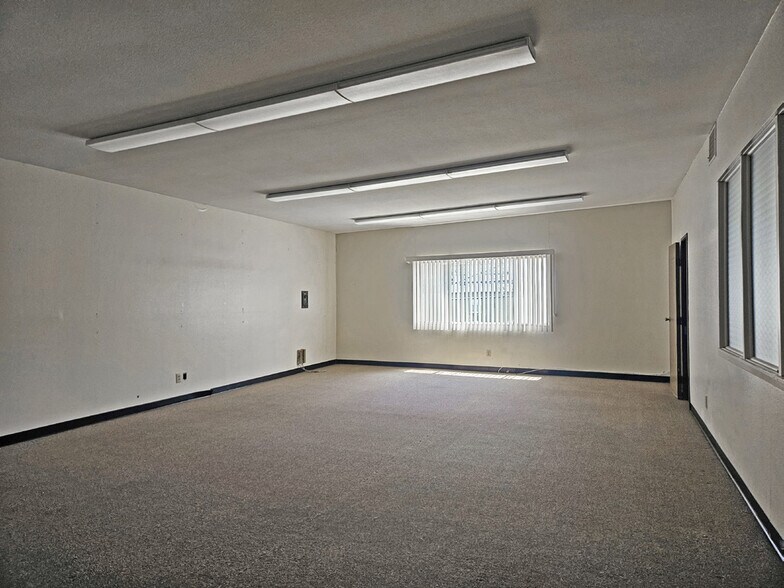 More Photos Of 11714-11720 W Pico Blvd, Los Angeles Storefront Retail Office For Lease