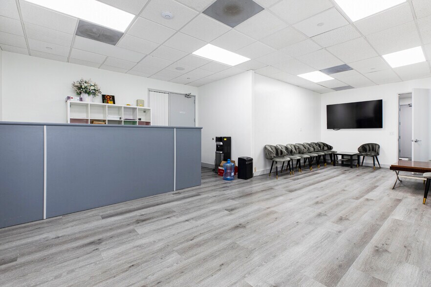 More Photos Of 350 W Arden Ave, Glendale Office For Lease