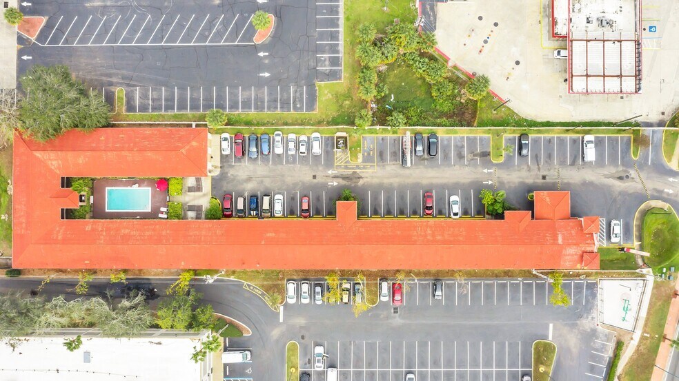 More Photos Of 8296 S Orange Blossom Trl, Orlando Hotel For Sale