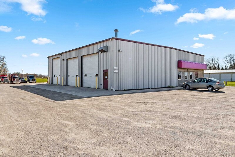 More Photos Of 6532 Old 29 Rd, Seymour Auto Repair For Sale