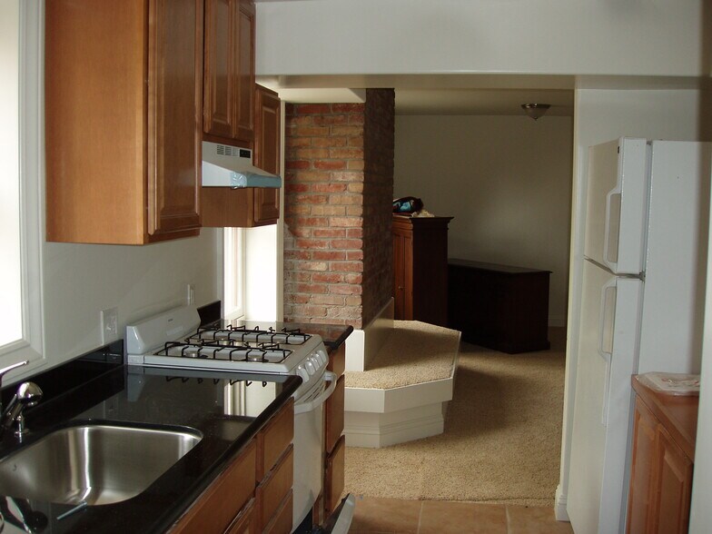 More Photos Of 333 G St, San Rafael Apartments For Sale