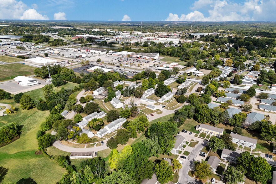 More Photos Of 2645 Newbury Cir, Burlington Apartments For Sale