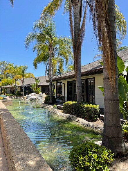 More Photos Of 3151 Airway Ave, Costa Mesa Medical For Lease