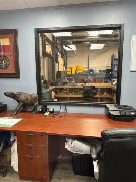 More Photos Of 910 KCK Way, Cedar Hill Distribution For Sale