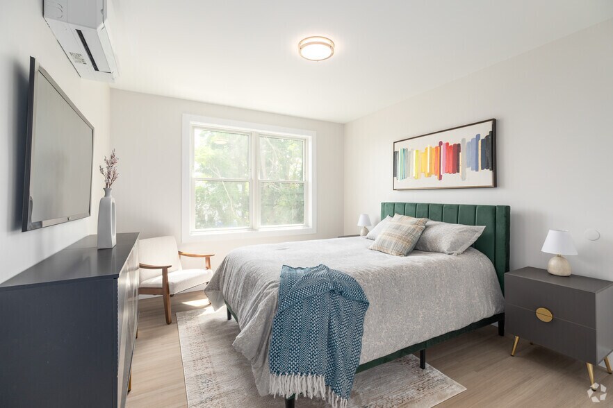 More Photos Of 27 3rd Ave, Long Branch Apartments For Lease