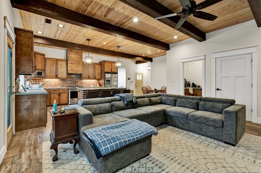 More Photos Of 1050 Whisperwood Trl NE, Cleveland Light Distribution For Sale
