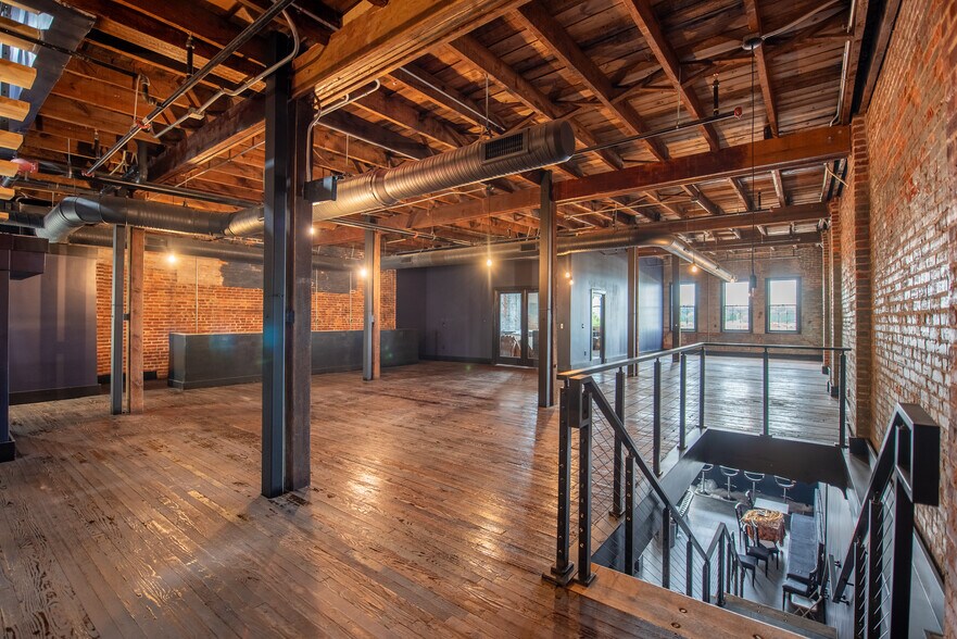 More Photos Of 225 Mason Ave, Cape Charles Storefront For Sale