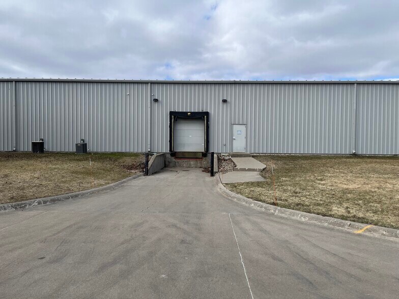 More Photos Of 107 Industrial Park Rd, Story City Warehouse For Sale